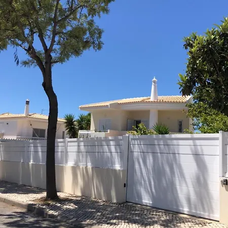 Luisa Anabela Piscine Et Jacuzzi * 阿尔布费拉